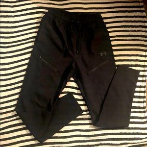 Mens Under Armour Black zip utility pants sz small